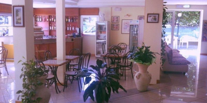 Hotel Rugantino เชเซนาติโก ภายนอก รูปภาพ